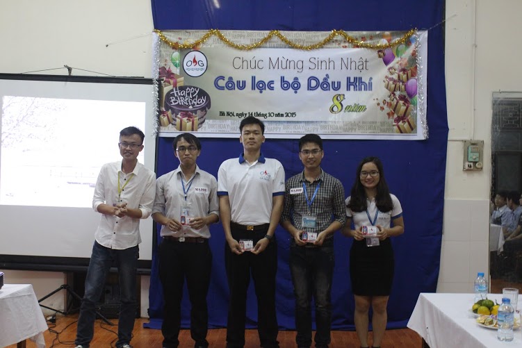 Anh Nguyễn Văn Duy và ban chủ nhiệm mới
